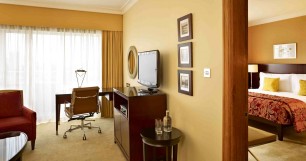 Wyndham Grand London Chelsea Harbour Suite 