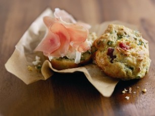 Parma_Ham_Parmesan_Spinach_and_Basil_Muffins