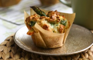 Asparagus and cheese Muffins