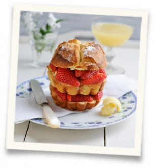 Strawberry and brioche