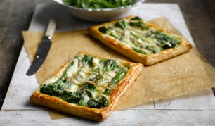 tenderstem_and_cambazola_tartlet