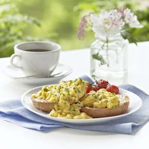 Almond Breeze Herby Scrambled Eggs