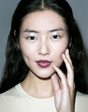 Makeup: Tom Pecheux for Estée Lauder Nails: Jin Soon Choi for Estée Lauder Photos: Courtesy of Estée Lauder 