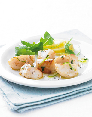 Fresh King Scallops with basil and lime butter
