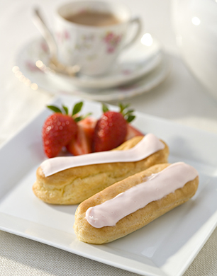 Creamy Strawberry Eclairs