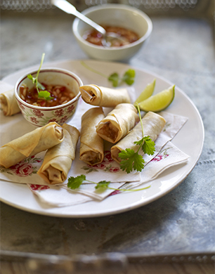 Pink Lady, Pork and Prawn Spring rolls with Apple and sweet chilli dip 