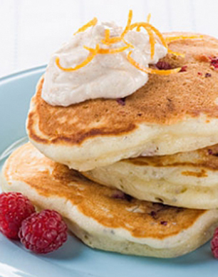 pancakes with raspberry and ricotta