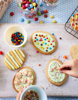 http://realfood.tesco.com/recipes/easter-biscuits.html
