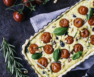 Oatly tomato & olive pie with rosemary | StyleNest